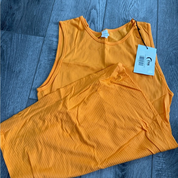 NWT!! ZYIA Sunset Parallel Tank. Size XL - Picture 3 of 4